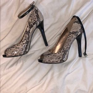 BCBGeneration snakeskin heel